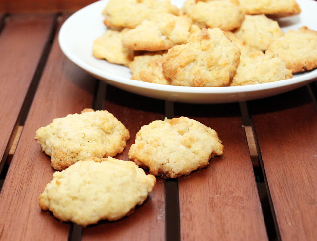 Backen wirs an! Macadamia-Weiße-Schokolade-Lieblingsplätzchen - moey&amp;#39;s ...