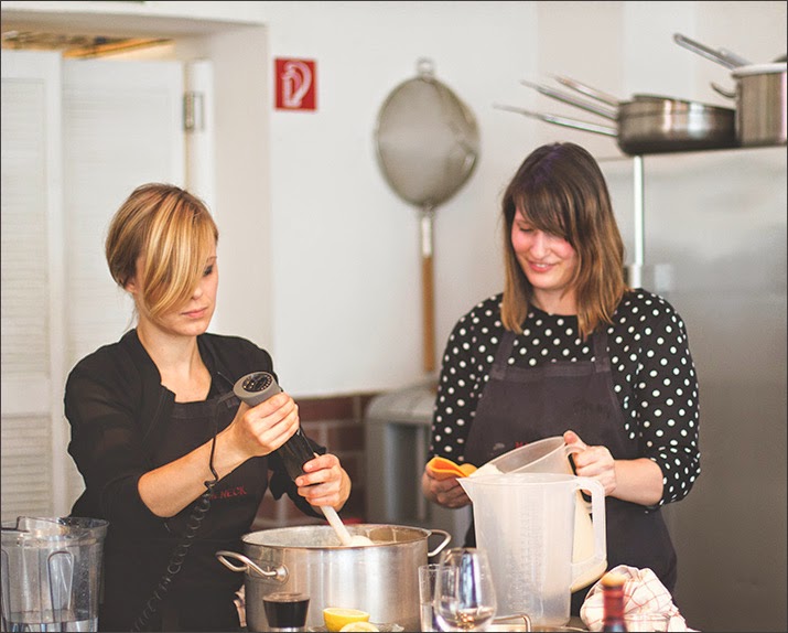 Die Gastgeberinnen: links: Sophia von Cucina Piccina, rechts: Simone von Pi mal Butter