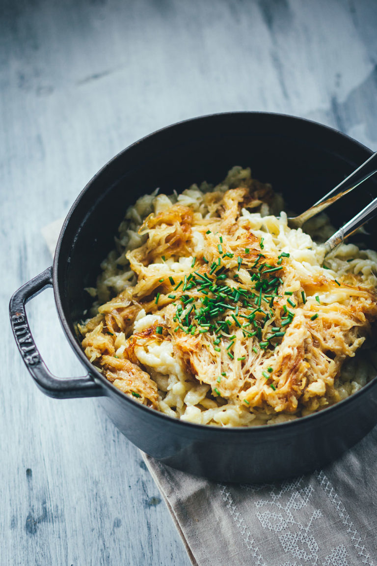 Käsespätzle mit geschmorten Zwiebeln - moey&amp;#39;s kitchen foodblog