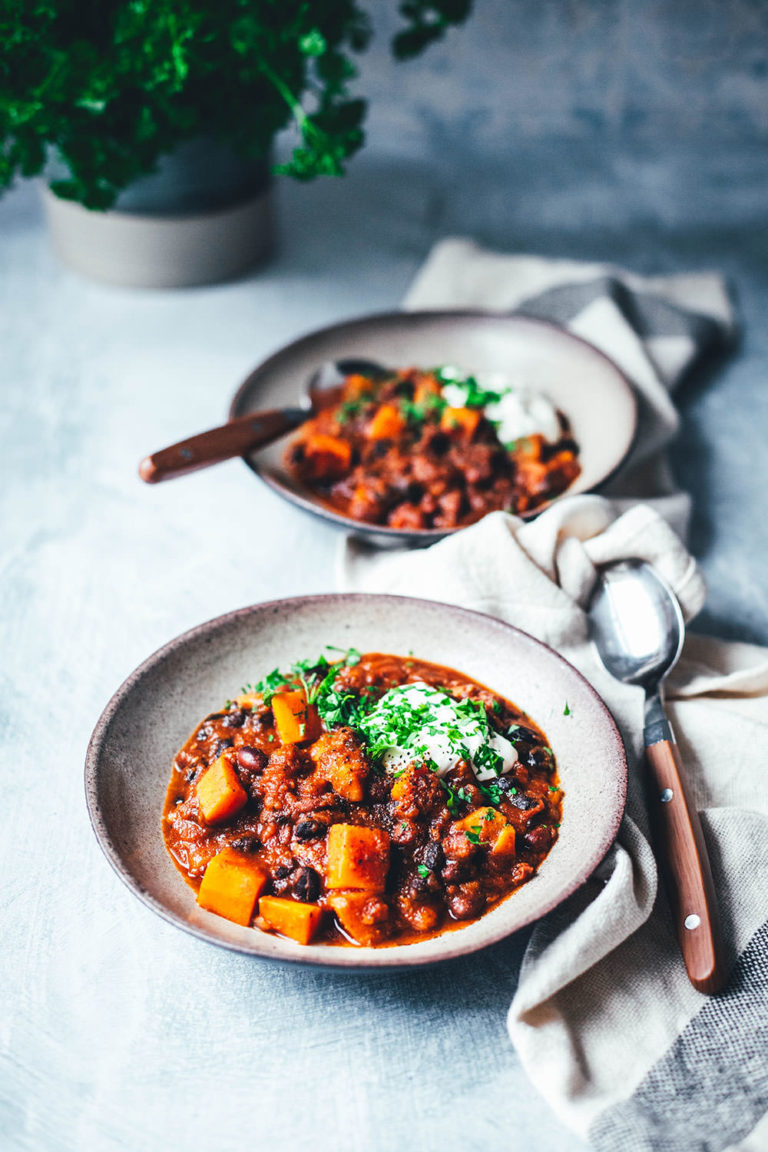 Vegetarisches Herbst-Chili mit Kürbis und Süßkartoffel - moey&amp;#39;s kitchen ...